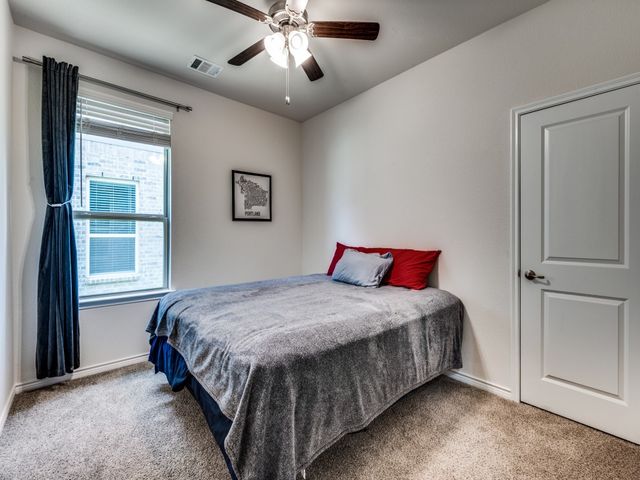 10324 Fall Brook Drive, Aubrey, TX 76227