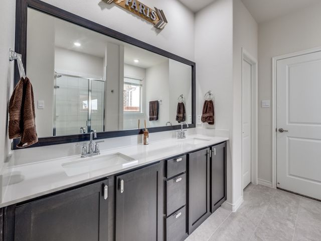 10324 Fall Brook Drive, Aubrey, TX 76227