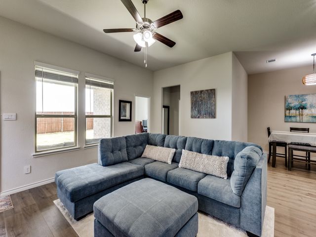 10324 Fall Brook Drive, Aubrey, TX 76227