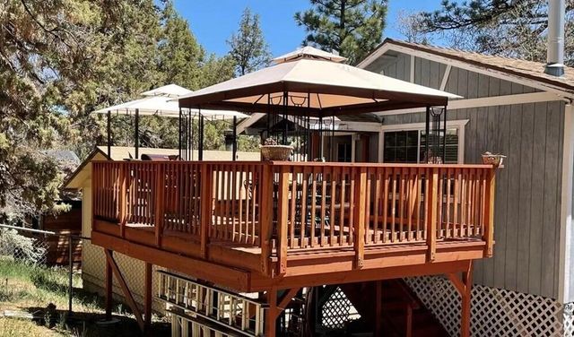 230 Vista Avenue, Sugarloaf, CA 92386