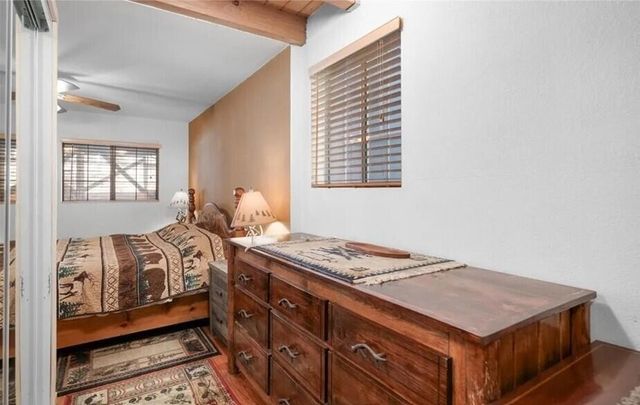 230 Vista Avenue, Sugarloaf, CA 92386