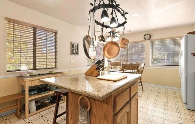 230 Vista Avenue, Sugarloaf, CA 92386