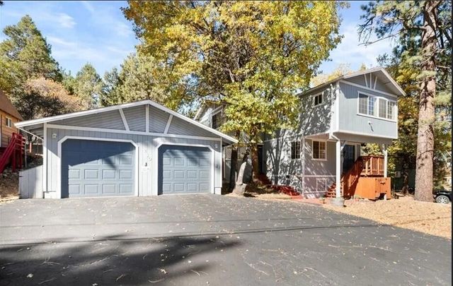 230 Vista Avenue, Sugarloaf, CA 92386