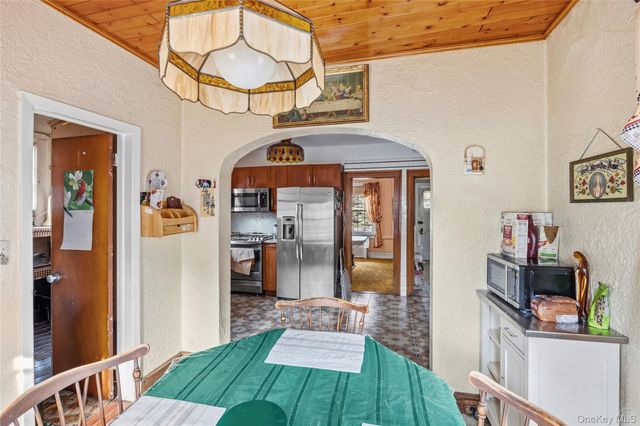 12-40 Beech Court, College Point, NY 11356