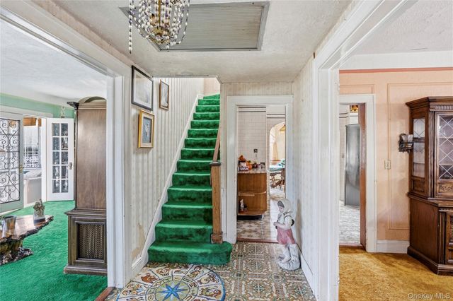 12-40 Beech Court, College Point, NY 11356