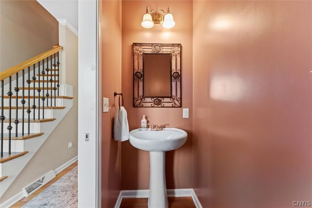 4454 Renee Meadows Drive, Onondaga, NY 13215