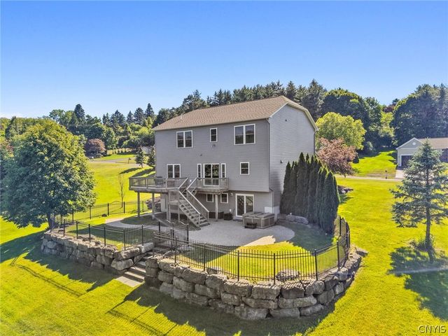 4454 Renee Meadows Drive, Onondaga, NY 13215