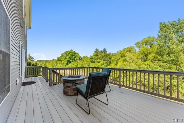4454 Renee Meadows Drive, Onondaga, NY 13215