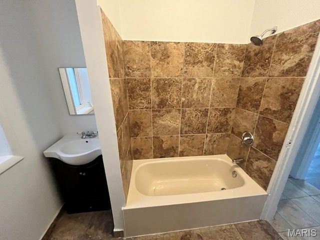 4027 S Grand Boulevard, St Louis, MO 63118