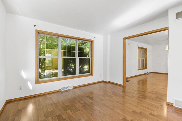 1233 Velvet Leaf Drive, Madison, WI 53719