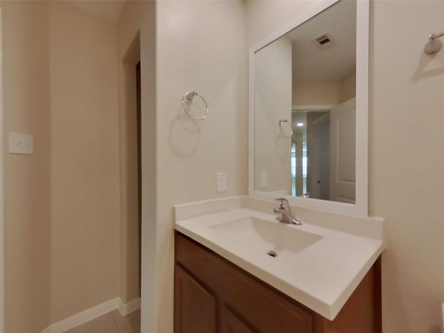 821 Painted Bison Drive, La Marque, TX 77568