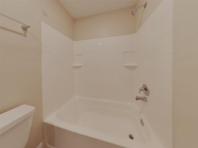 821 Painted Bison Drive, La Marque, TX 77568