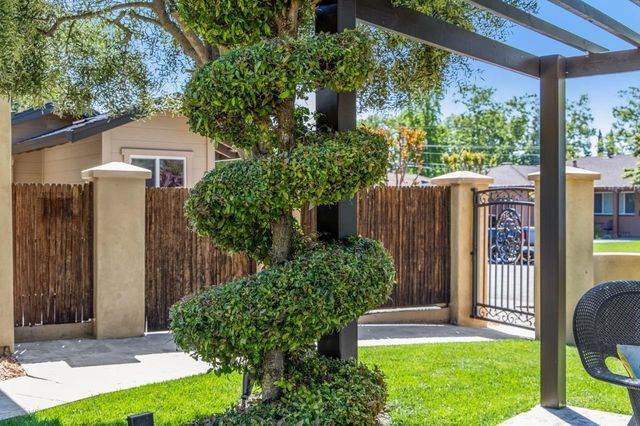 7460 Miller Avenue, Gilroy, CA 95020