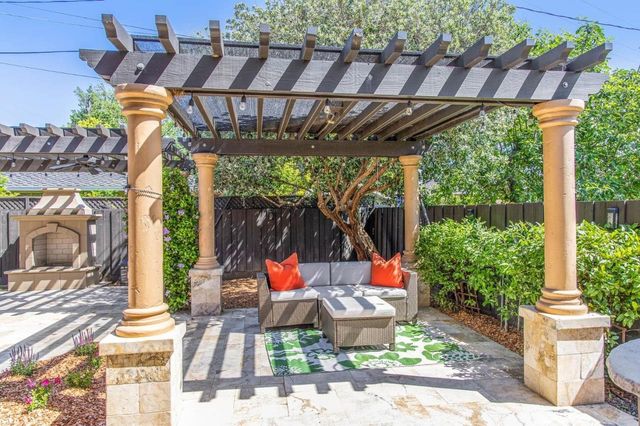 7460 Miller Avenue, Gilroy, CA 95020