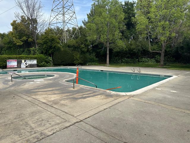 2280 Hurley Way # 12, Out Of Area, CA 95825