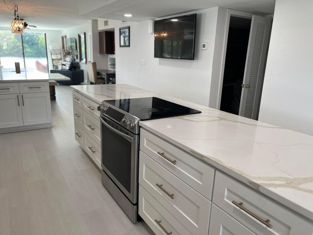 4491 Crystal Lake Drive 108a, Deerfield Beach, FL 33064