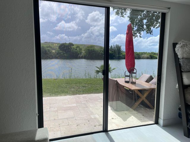 4491 Crystal Lake Drive 108a, Deerfield Beach, FL 33064