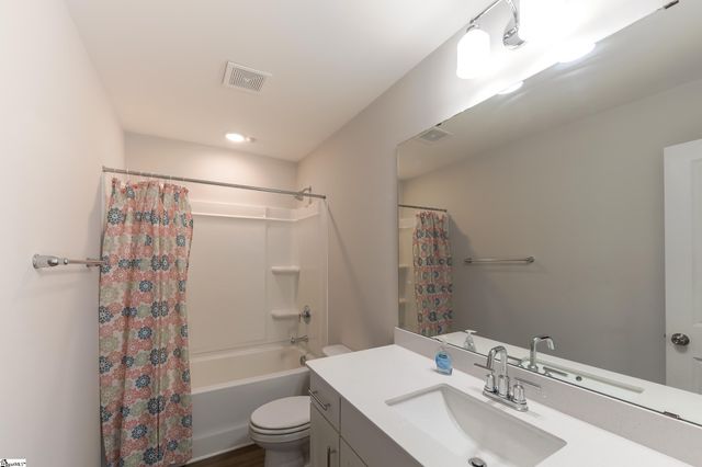 7037 Haddington Drive, Roebuck, SC 29376