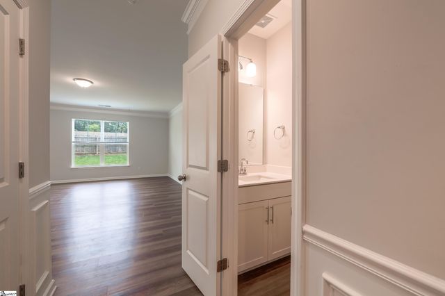 7037 Haddington Drive, Roebuck, SC 29376