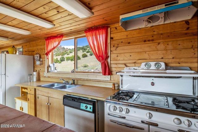 41198 US 180 --, Nutrioso, AZ 85932