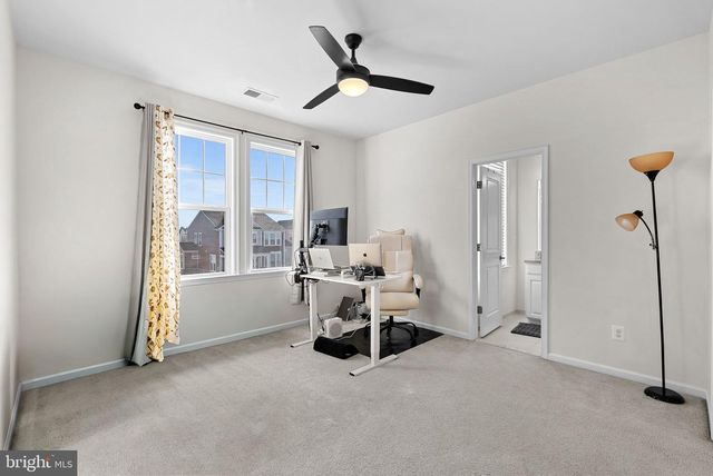 1010 THEMIS ST SE, Leesburg, VA 20175