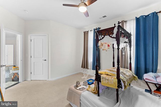 1010 THEMIS ST SE, Leesburg, VA 20175