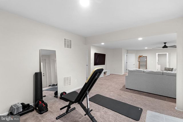 1010 THEMIS ST SE, Leesburg, VA 20175