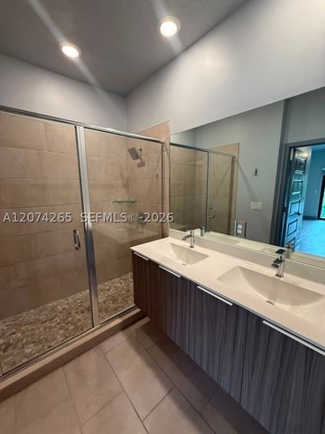 4940 NW 83rd Ave 4940, Doral, FL 33166