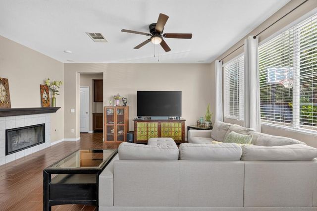 21516 Coral Rock Lane, Wildomar, CA 92595