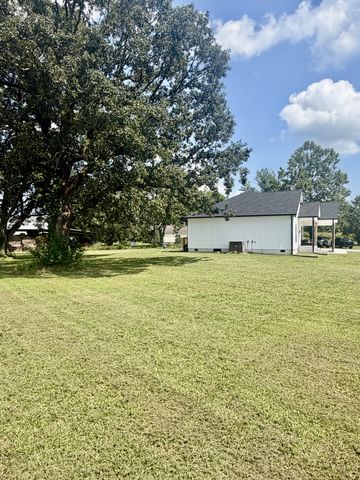 58 Jordan Rd, Lawrenceburg, TN 38464