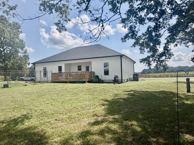 58 Jordan Rd, Lawrenceburg, TN 38464