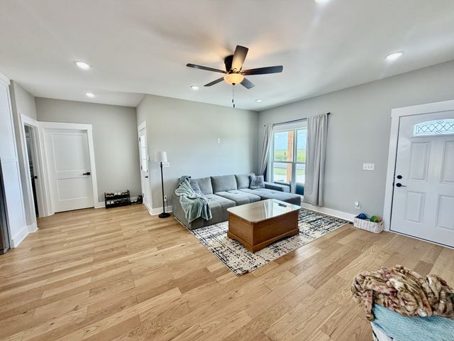 58 Jordan Rd, Lawrenceburg, TN 38464