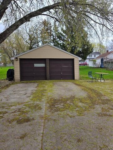741 S IRWIN AVENUE, Green Bay, WI 54301