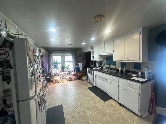 741 S IRWIN AVENUE, Green Bay, WI 54301