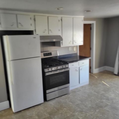 741 S IRWIN AVENUE, Green Bay, WI 54301