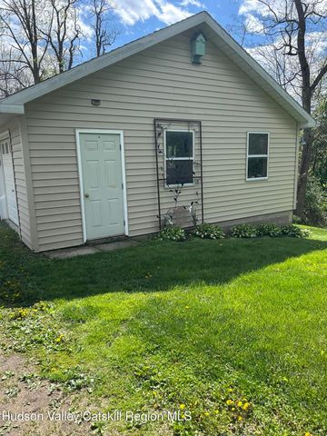 1169 Ny-9j, Stuyvesant, NY 12173