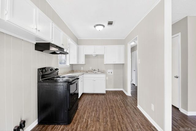 1011 Ferrell Drive, Jacksonville, AR 72076