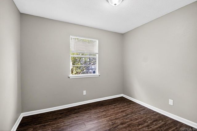 1011 Ferrell Drive, Jacksonville, AR 72076