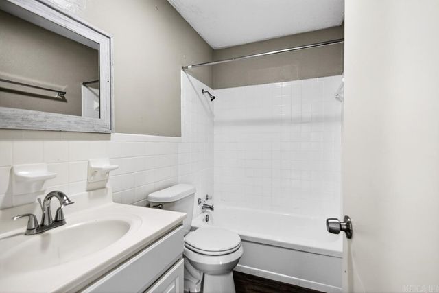 1011 Ferrell Drive, Jacksonville, AR 72076