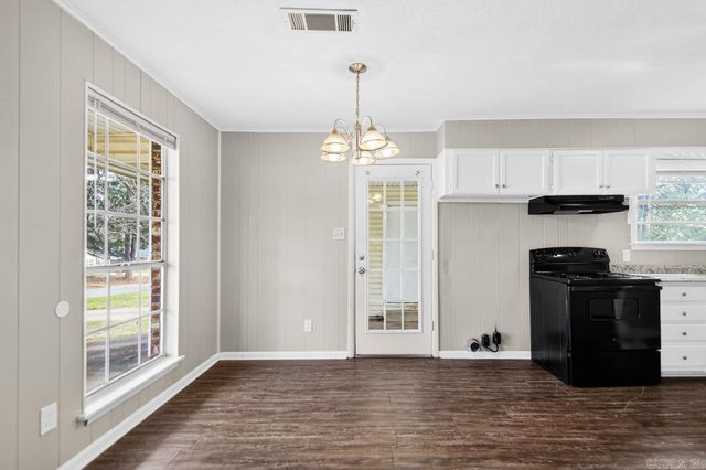 1011 Ferrell Drive, Jacksonville, AR 72076