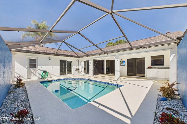 325 Country Walk Street, Melbourne, FL 32940