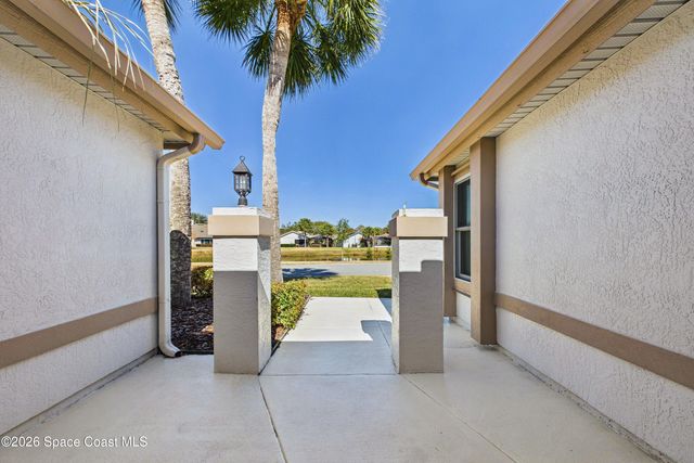 325 Country Walk Street, Melbourne, FL 32940