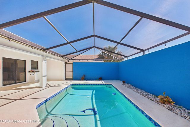 325 Country Walk Street, Melbourne, FL 32940