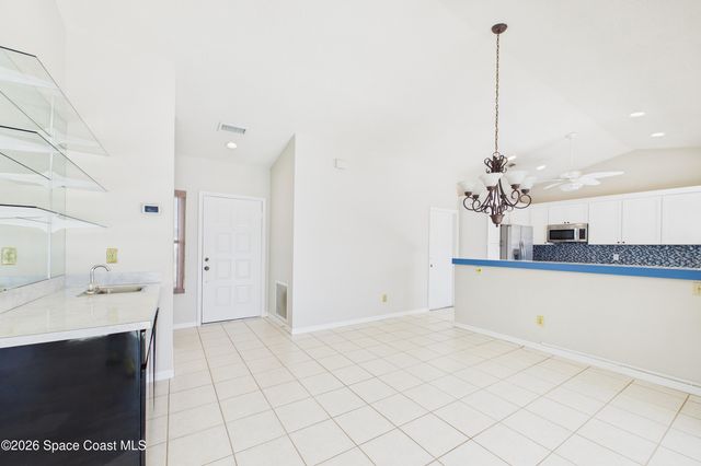 325 Country Walk Street, Melbourne, FL 32940