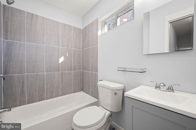 2139 N 10TH ST, Philadelphia, PA 19122