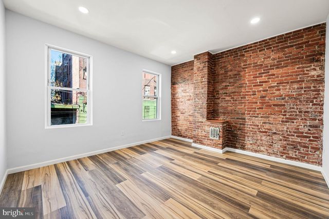 2139 N 10TH ST, Philadelphia, PA 19122