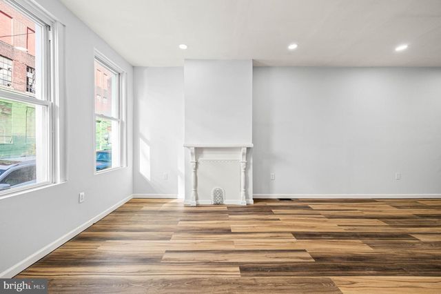 2139 N 10TH ST, Philadelphia, PA 19122