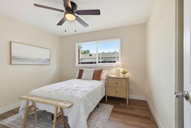 8200 Zenith Dr, Citrus Heights, CA 95621