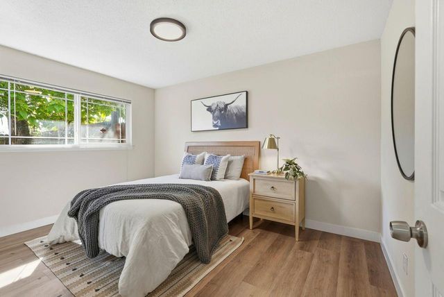 8200 Zenith Dr, Citrus Heights, CA 95621