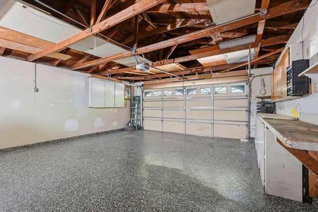 8200 Zenith Dr, Citrus Heights, CA 95621